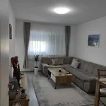 Little Paradise 아파트